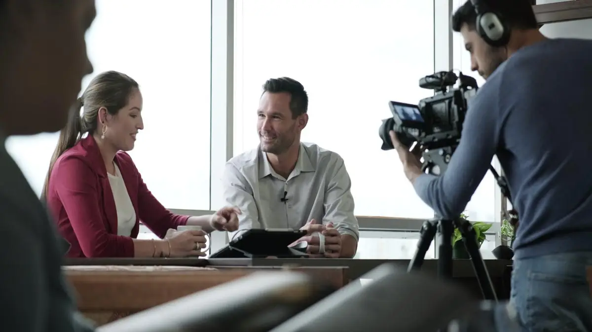 Escena de grabación para video corporativo de empresa